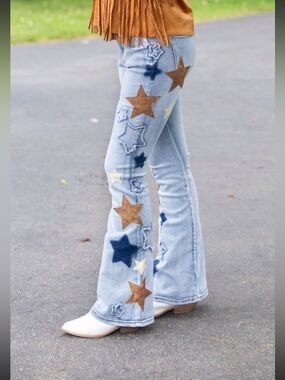 Oli & Hali Embroidered Star Light Blue Flare Jeans NWOT